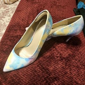 Women multi - color 3. 2 inc heels